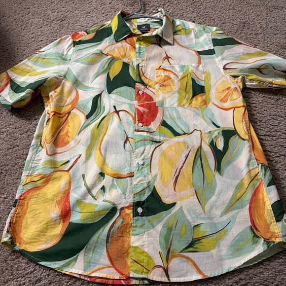 H&M Other - H&M Men's Vibrant Fruit Print Shirt